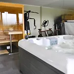 Luxury Hedone With Pool In