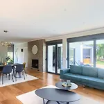 Luxury Hedone With Pool In Willa *