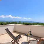 Luxury Hedone With Pool In Willa Rakalj