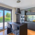 Luxury Hedone With Pool In *
