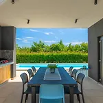 Βίλα Luxury Hedone With Pool In