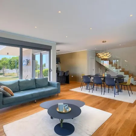 别墅 Luxury Hedone With Pool In *