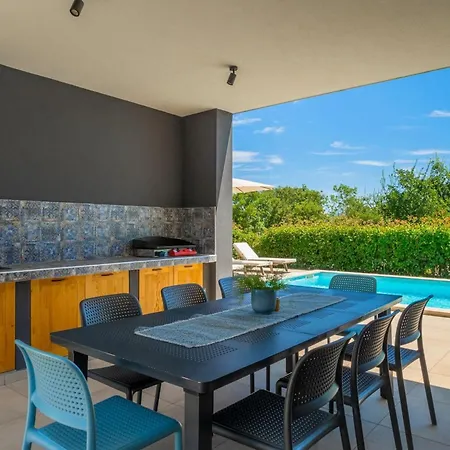 别墅 Luxury Hedone With Pool In