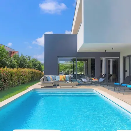 Villa Luxury Hedone With Pool In