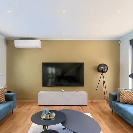 Luxury Hedone With Pool In Villa Rakalj