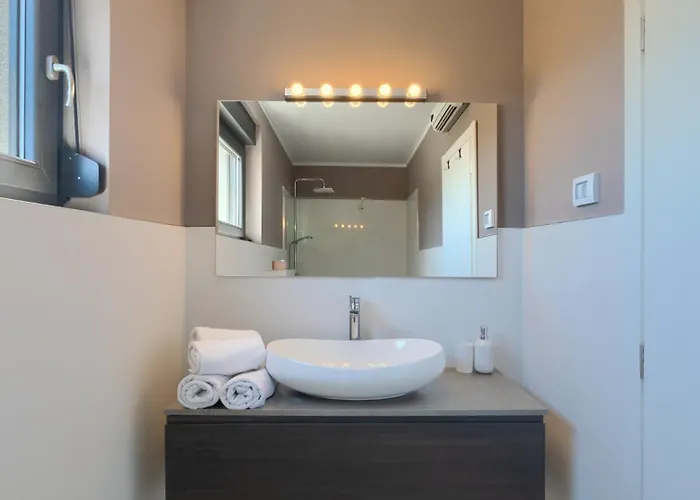 Vila Luxury Hedone With Pool In *